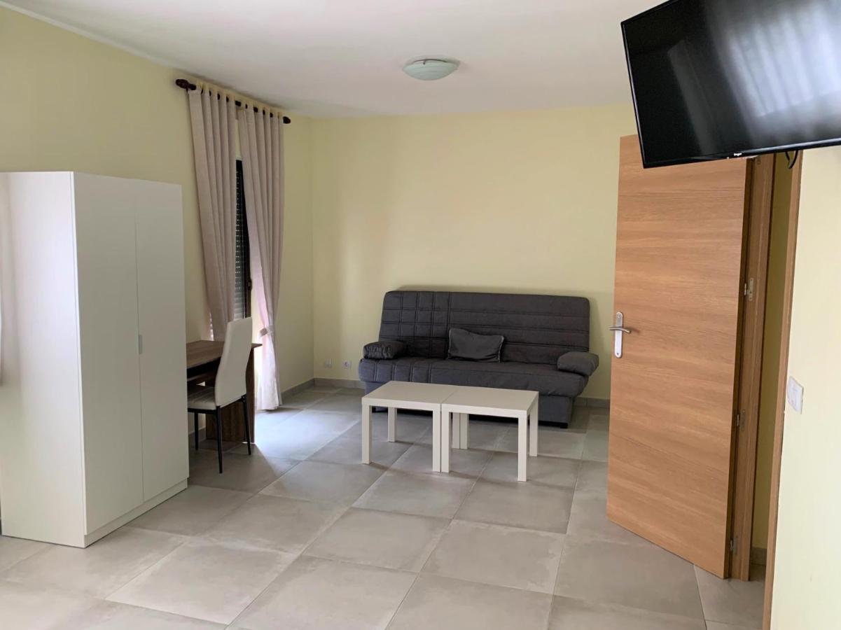 La Villa Hostal Кальварраса-де-Абахо Экстерьер фото